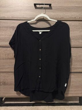Orvis Black Button-Front V-Neck Blouse